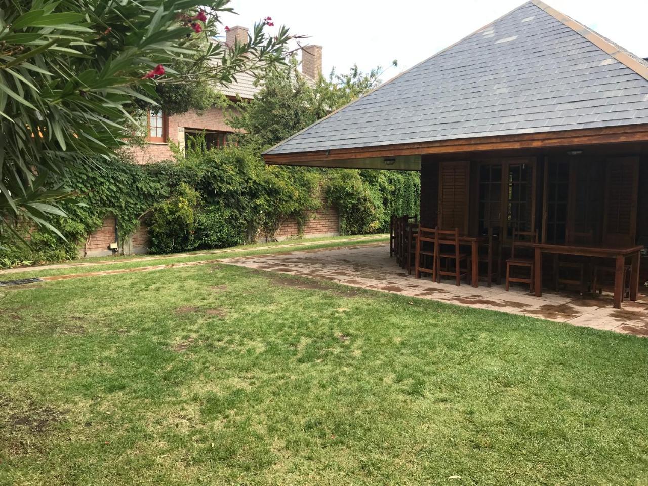 La Casona Del Rio Hotel Neuquén Exterior foto